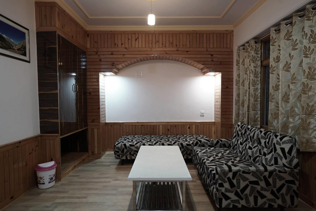 Sara Hotel Nárkanda Kültér fotó