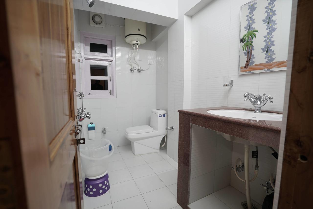 Sara Hotel Nárkanda Kültér fotó